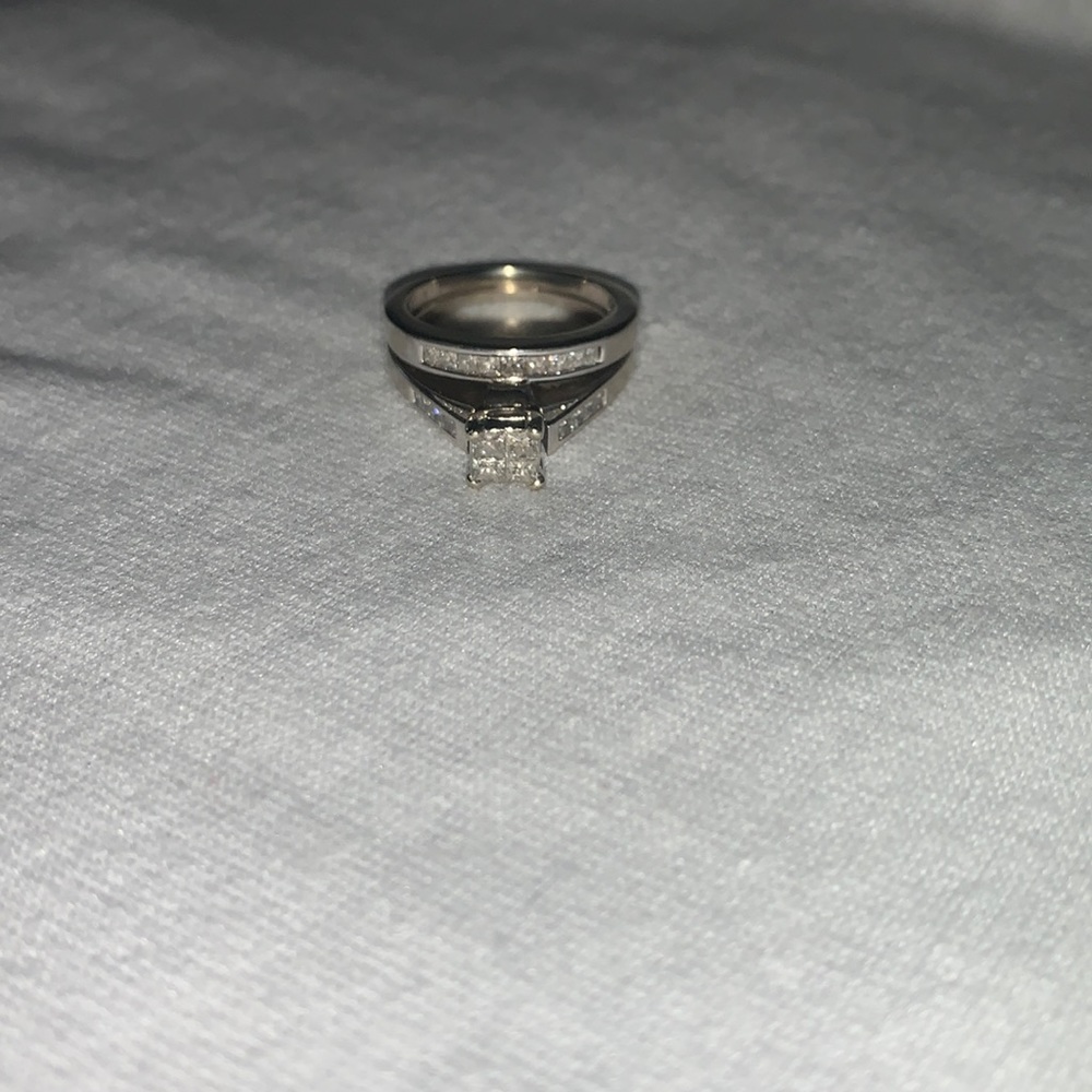 Size 6.5 bridal set.  14k white gold.